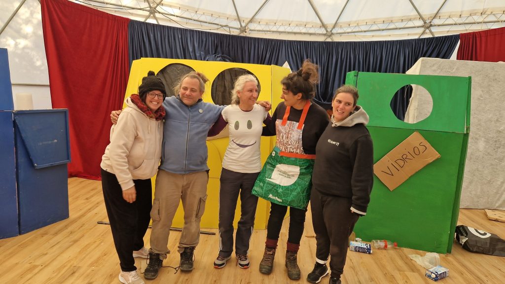 Workshop on Puppet Manipulation for Environmental Education